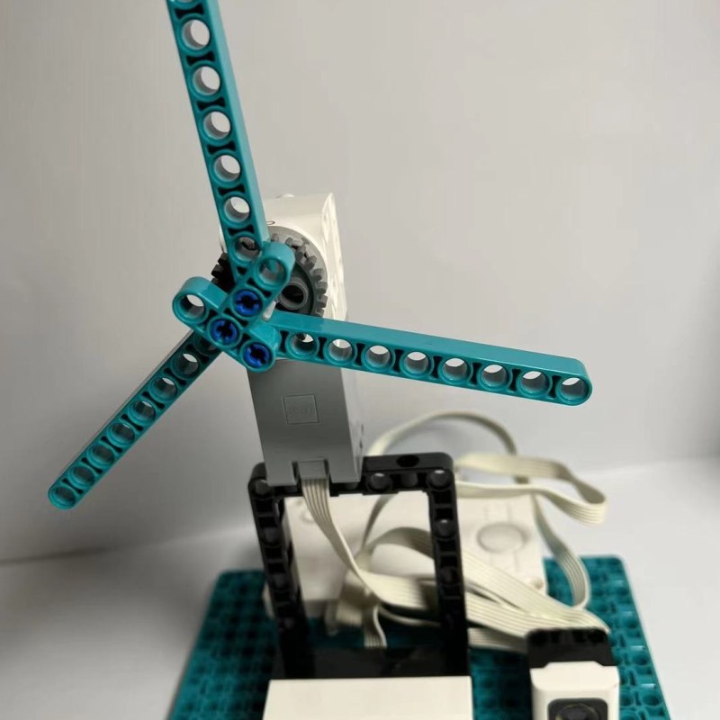 Code Structure Change When Converting Blockly Language into Pyton Code for LEGO&nbsp;MindStorms